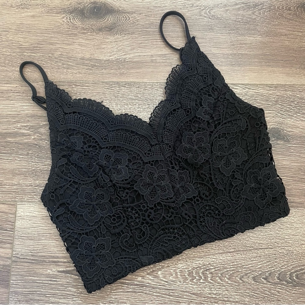 Paper Crane V Neck Crop Top Black Small